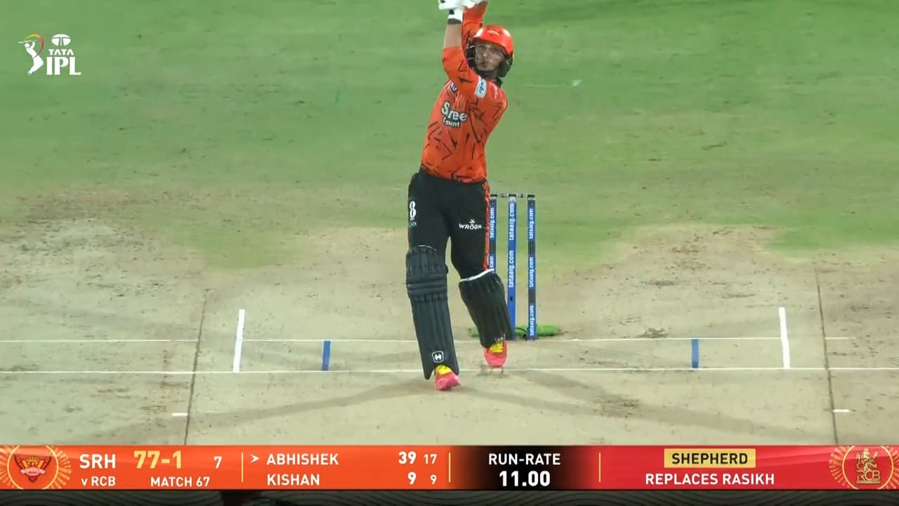 IPL 2026 M67: SRH vs RCB - Abhishek Sharma Six